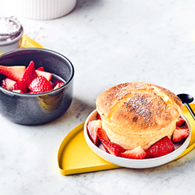 Quarksoufflés mit marinierten Erdbeeren