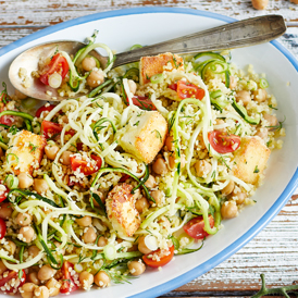 Bulgursalat mit gebratenem Feta