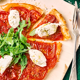 Tomaten-Tarte-Tatin mit Ziegenfrischkäse 