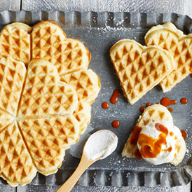 Emmer-Waffeln mit Sanddorn-Sauce