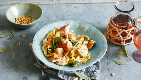 Tagliatelle mit Huhn und Feigen