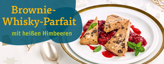 Brownie-Whisky-Parfait mit heißen Himbeeren