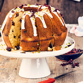 Cranberrygugelhupf mit Vanille