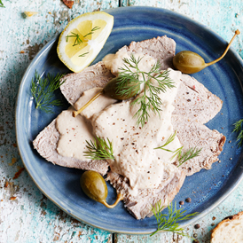 Vitello Tonnato mit Kapernäpfeln