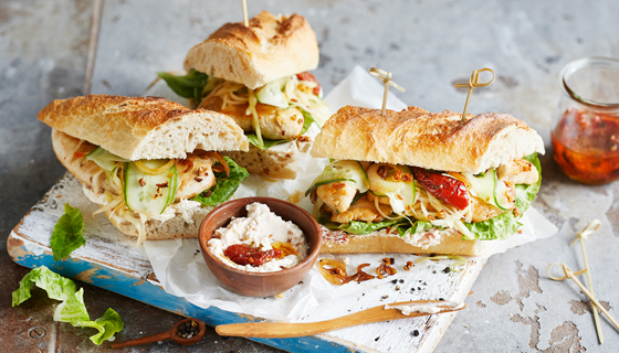 Super-Bowl-Sandwich mit Hähnchen