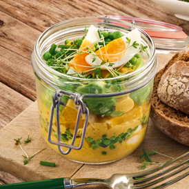 Avocado-Eiersalat mit fruchtiger Currycreme