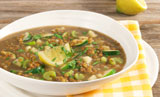 Zucchini-Linsensuppe mit Bio-Zitrone