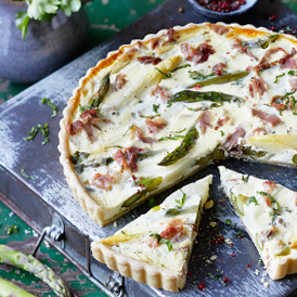 Spargel-Quiche mit Schinken