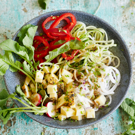 Käsesalat mit Rettich und Senf-Honig-Dressing